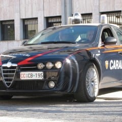 Città di Castello, carabinieri contro cellulari