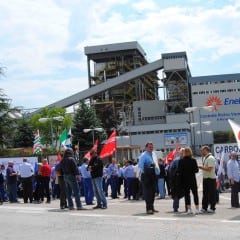 Bastardo: «Enel chiude e la Regione tace»