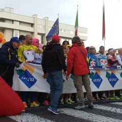 San Valentino, in tremila alla maratona: vince Buccilli