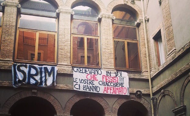 Una protesta dei lavoratori Isrim
