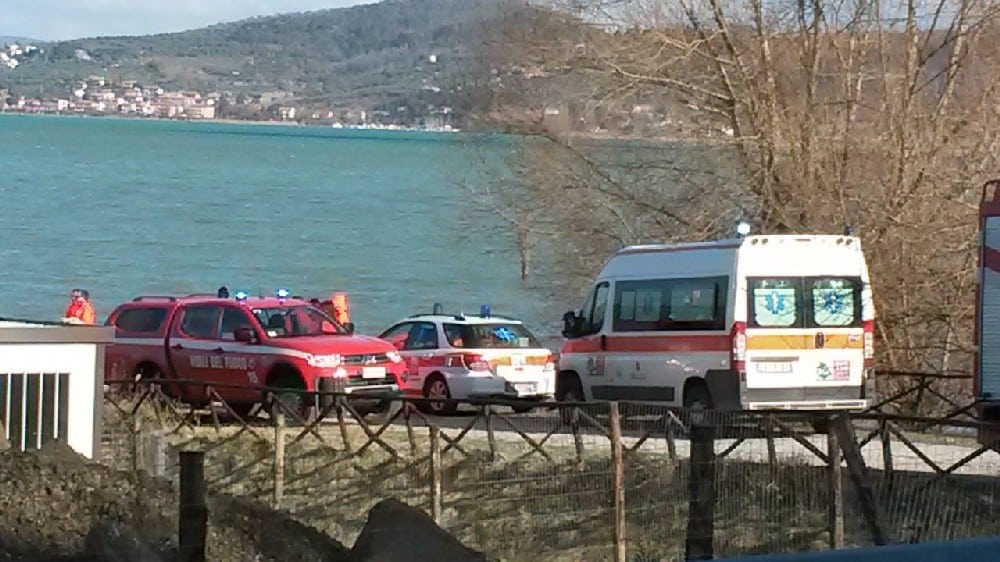 Trasimeno, barca ribaltata: muore pescatore
