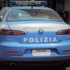 Perugia, tenta di gettarsi nel vuoto: denunciato