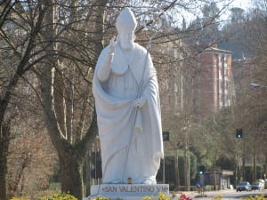 Statua San Valentino Terni2.jpg