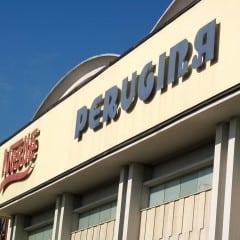 Perugia, la Nestlé: «340 sono di troppo»