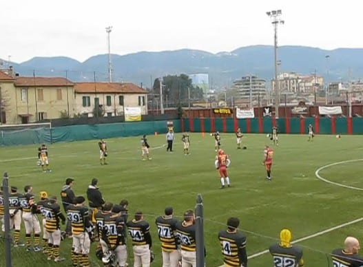 Omicidio Raggi, l’omaggio dei Terni Steelers