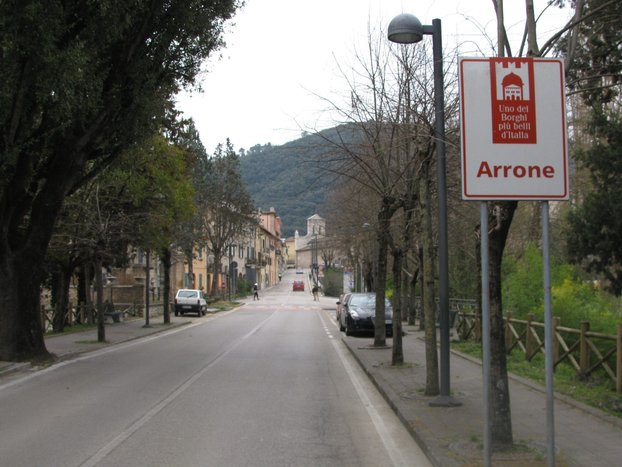 Arrone