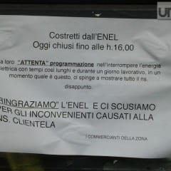 Perugia, negozi chiusi: «Colpa dell’Enel»