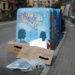 Perugia tra i rifiuti: protesta sui ‘social’