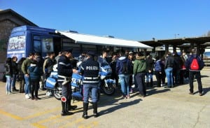 Polizia Stradale Terni, in strada con sicurezza, Foro Boario - 13 marzo 2015 (3)