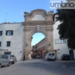 San Gemini, zuffa e giovane in ospedale