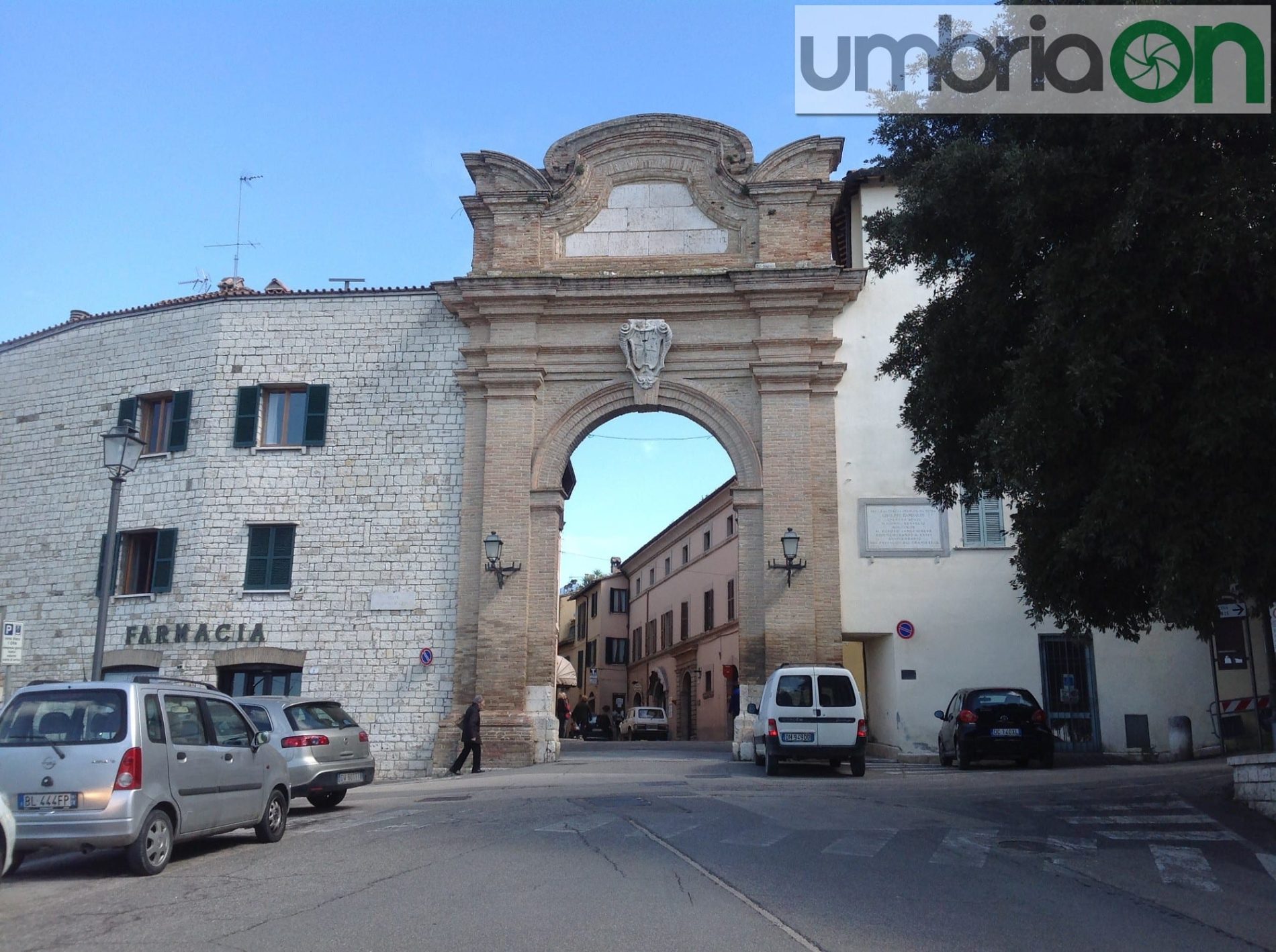 San Gemini, porta Romana