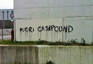 Scritte via Vittime delle Foibe contro Casapound - 2 marzo 2015 (3)