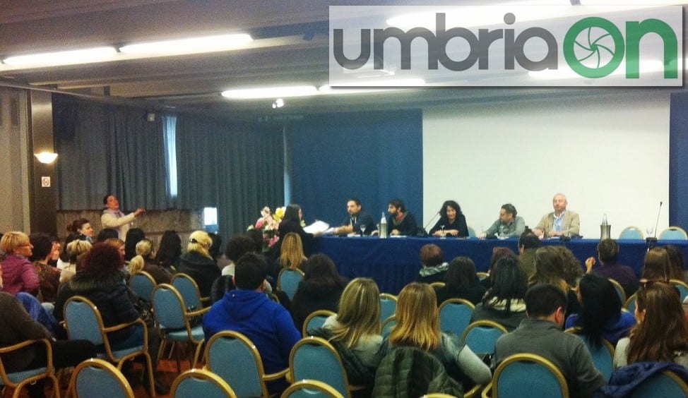 L'assemblea dei lavoratori del call center