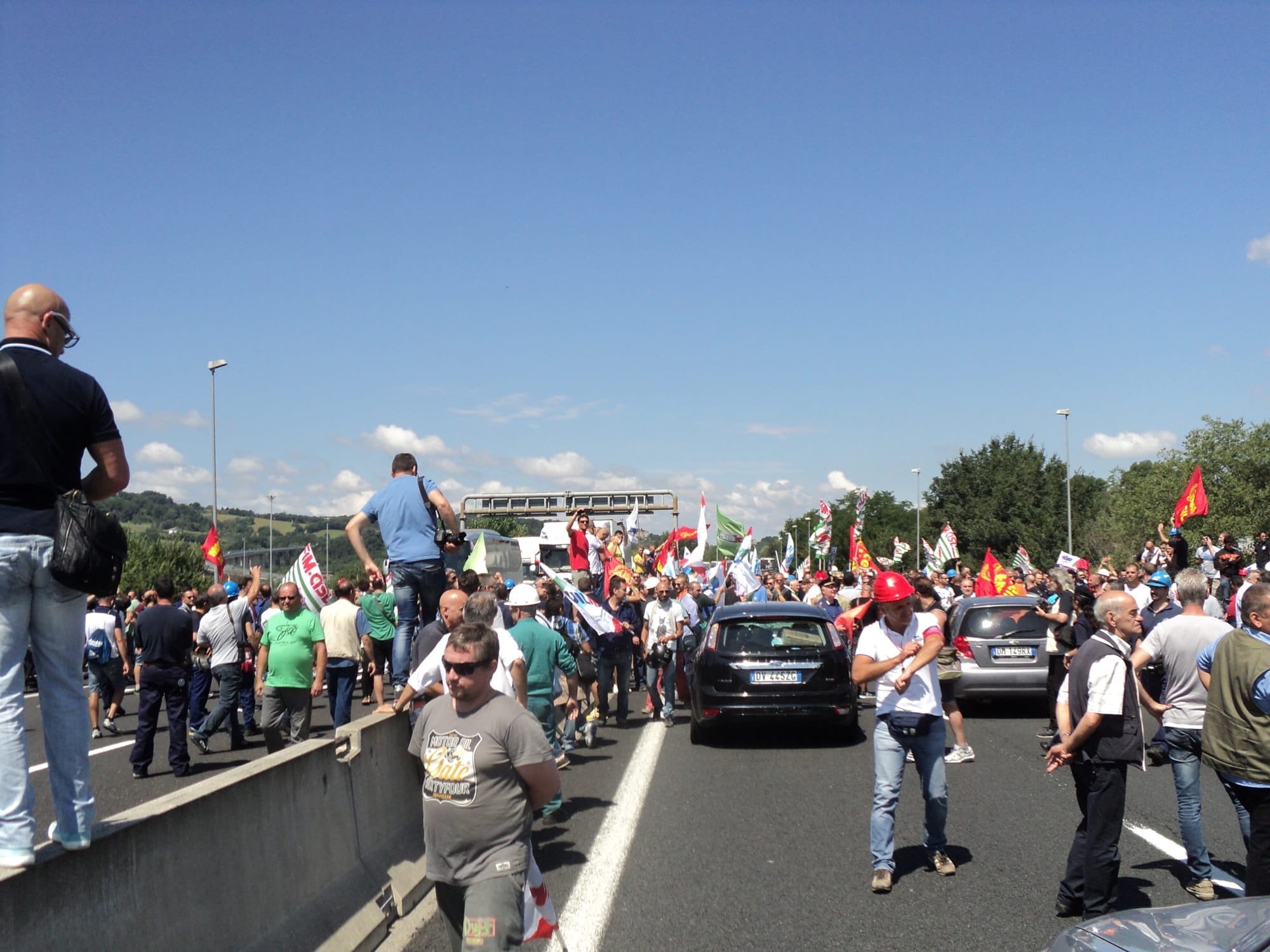 Luglio 2014, i lavoratori bloccano l'A1