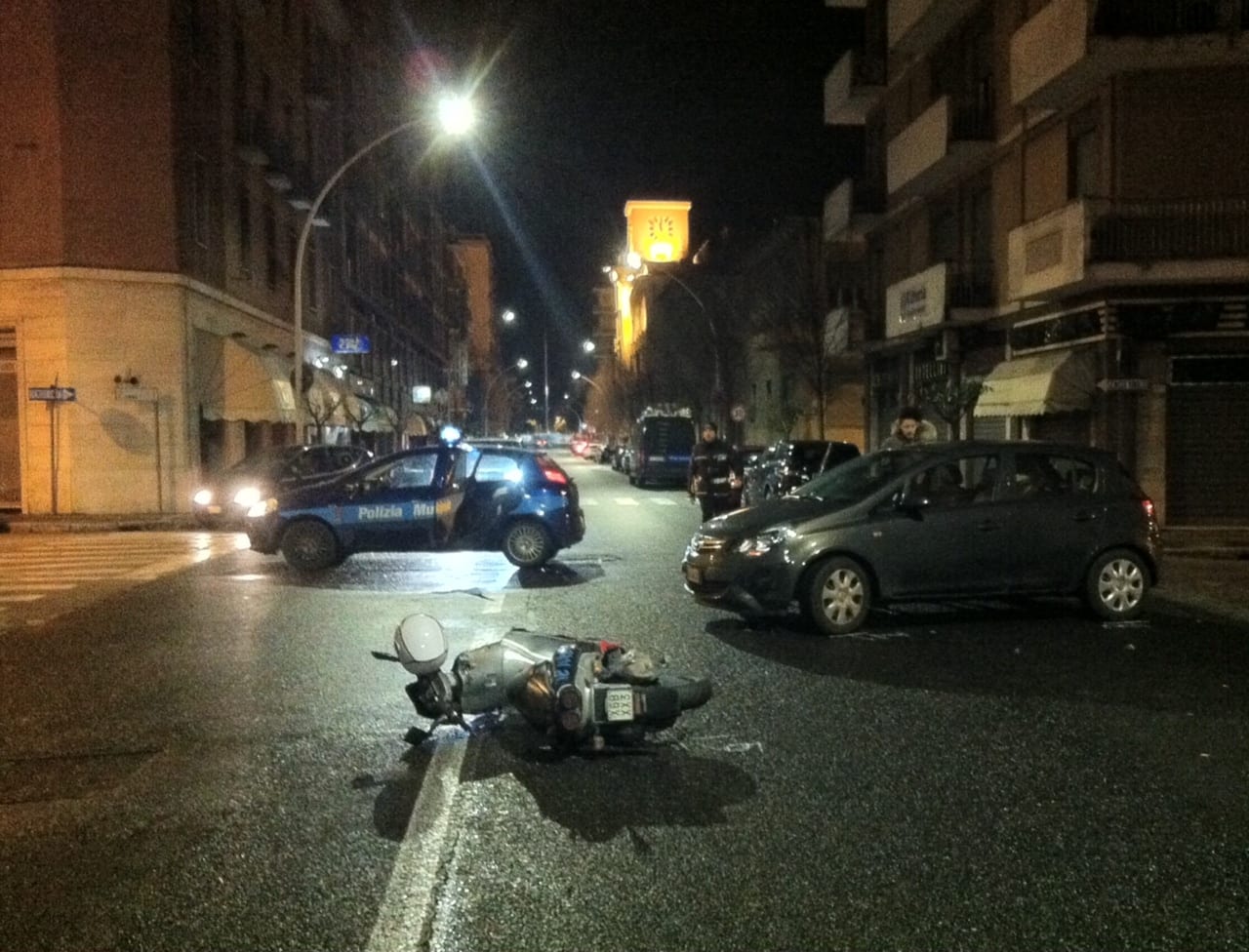 Lo scooter dopo l'impatto