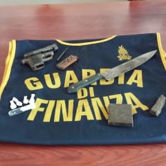 Perugia, droga e armi nascoste in stazione