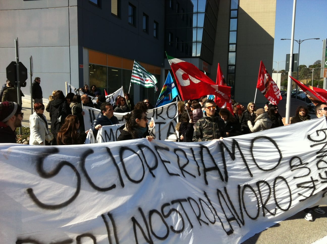 Nuova protesta Call center, il corteo