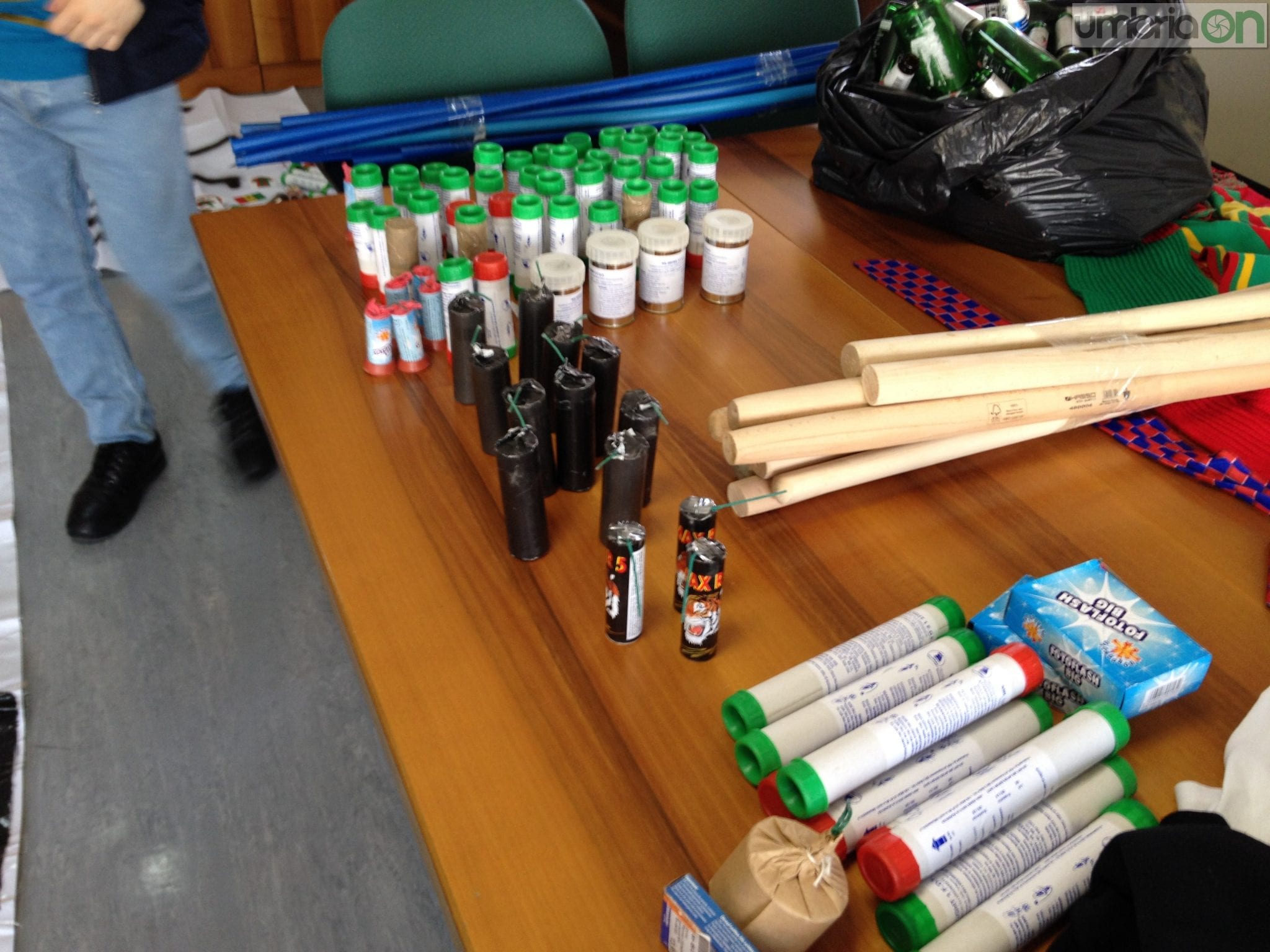 Parte del materiale sequestrato