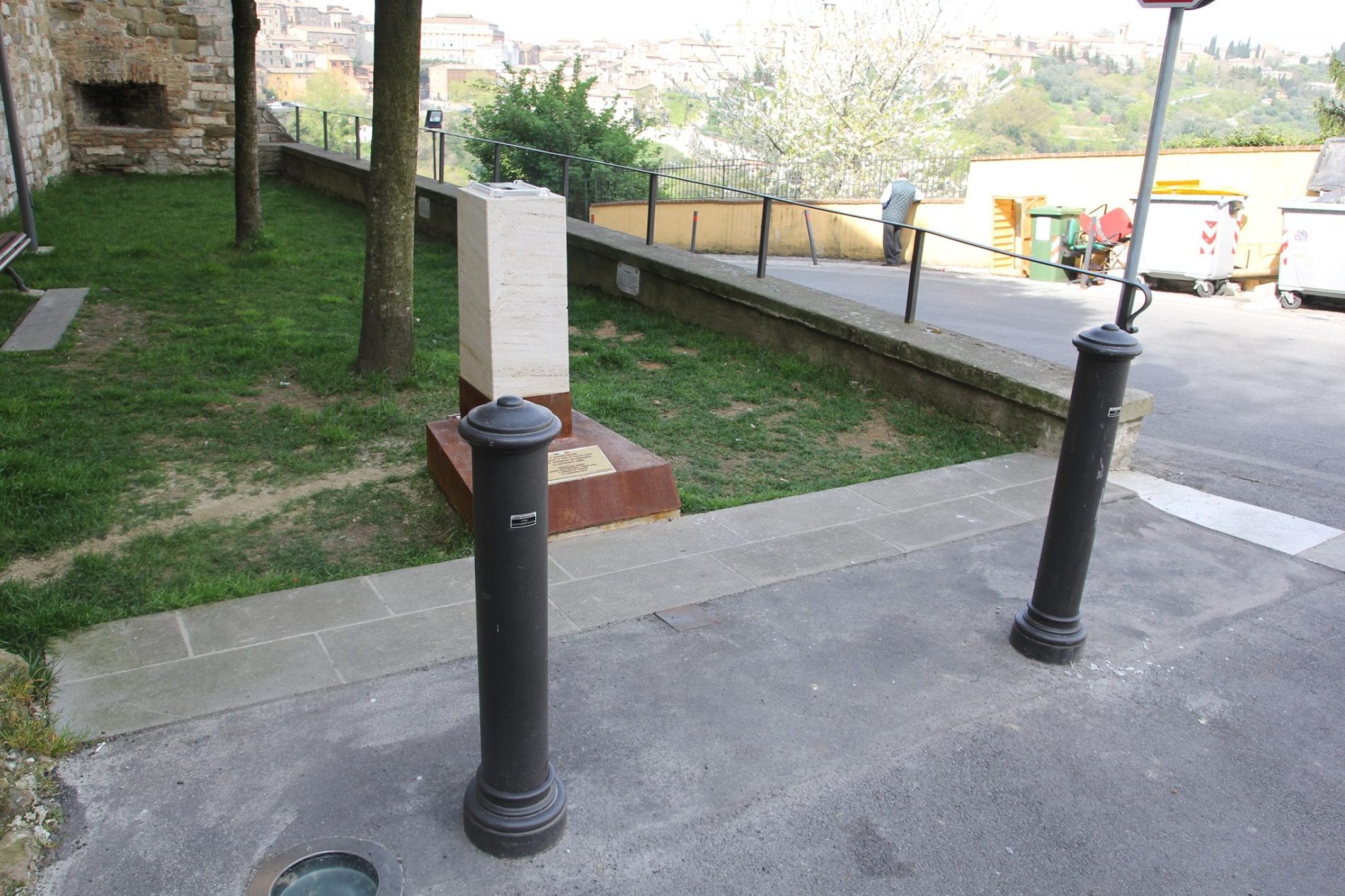 Sfregio al Borgo, rubato ‘Il Bersagliere’
