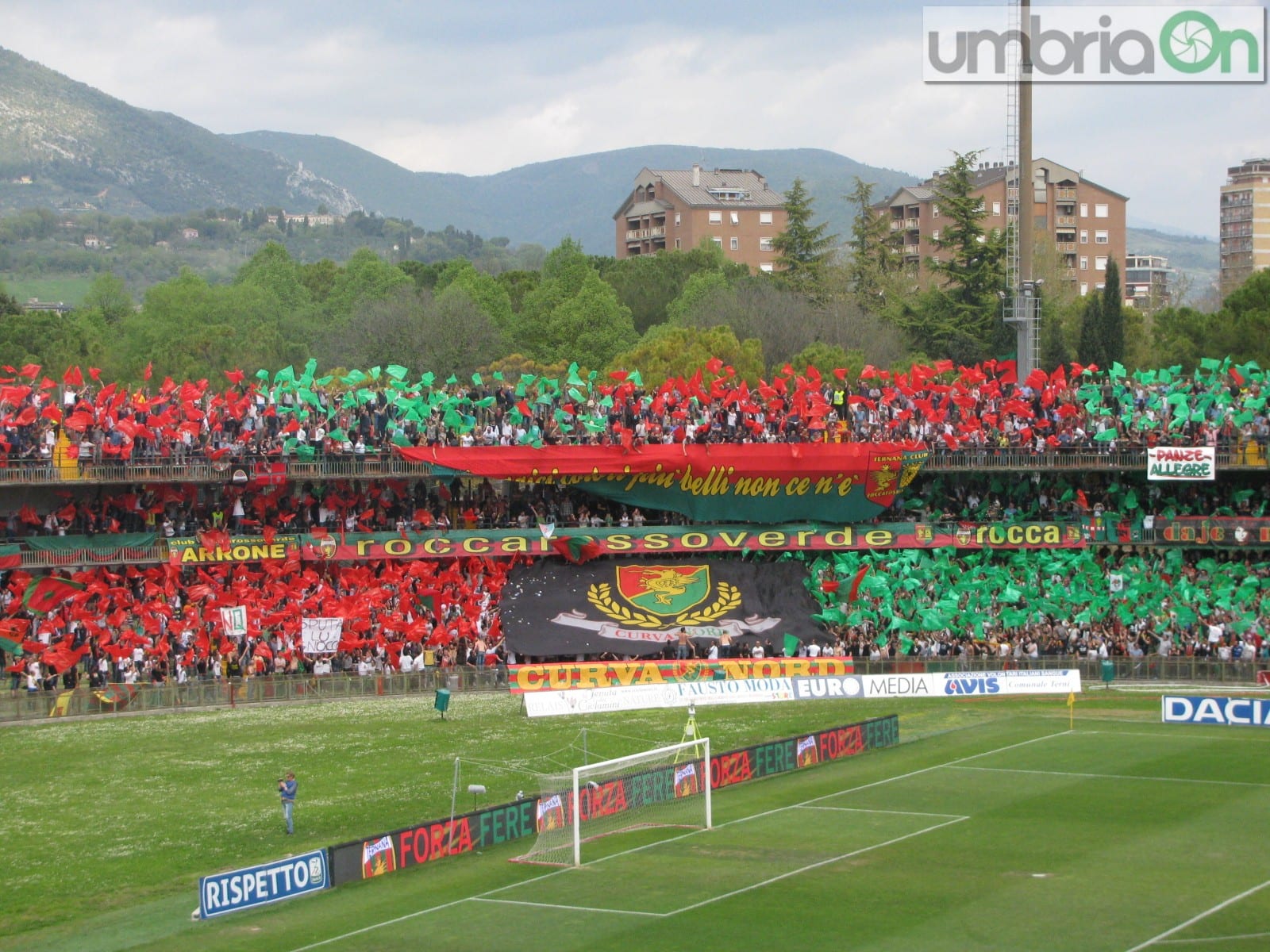 La coreografia della curva nord il 18 aprile scorso