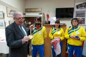 Laforte con i tre atleti dell'ApT