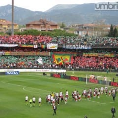 Ternana-Perugia 0-0, derby a reti inviolate