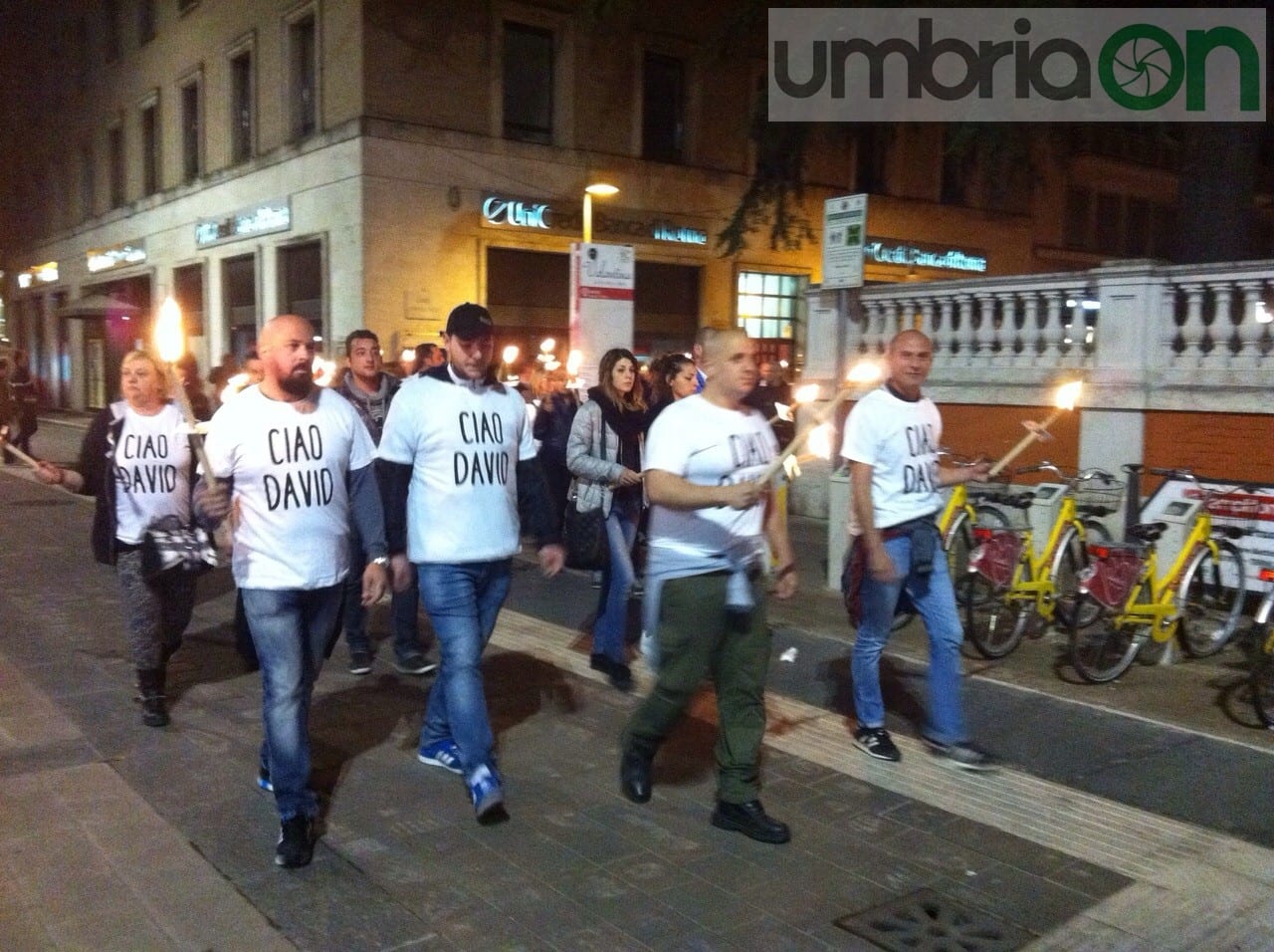 Omicidio Raggi, la fiaccolata