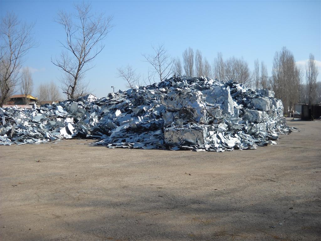 Parte del materiale sequestrato