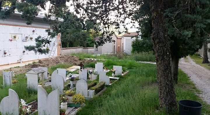Il cimitero