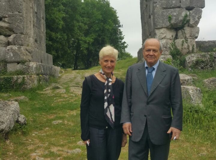 L'ex ministro Tizano Treu e signora a Carsulae