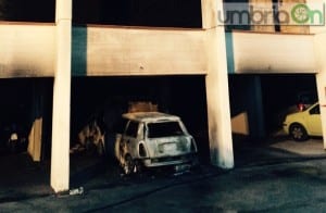 Incendio via Mola di Bernardo, 40 - 2 maggio 2015 (2)