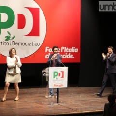 Perugia, Matteo Renzi esalta il ‘Pavone’