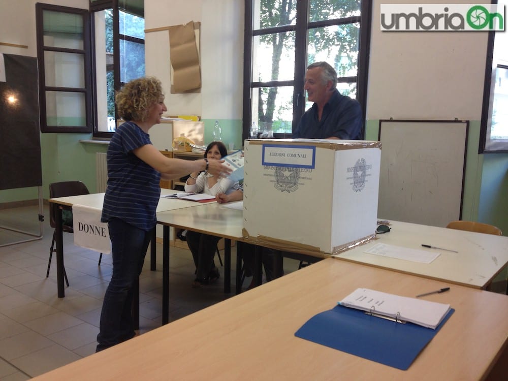Elezioni, alle 19 poche le schede depositate
