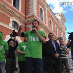 Elezioni, Salvini a Terni smuove la piazza