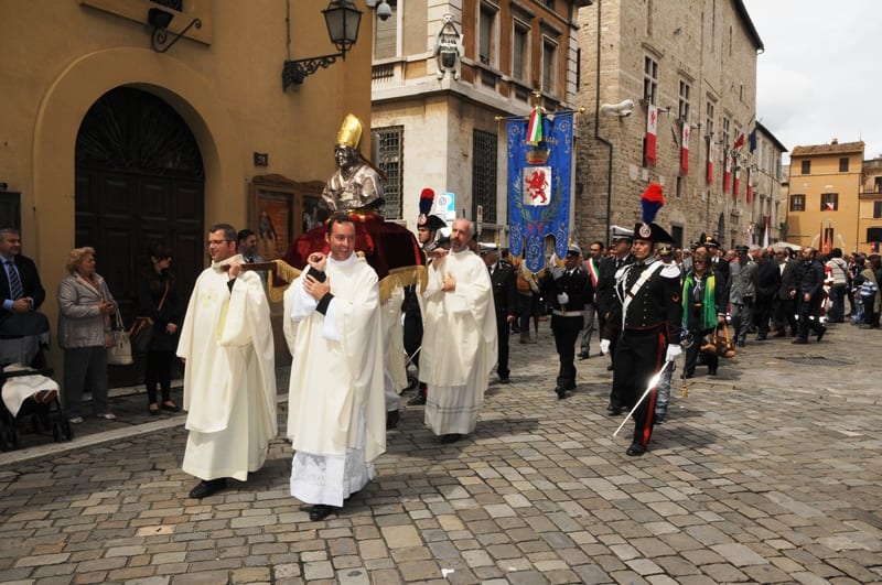 La processione