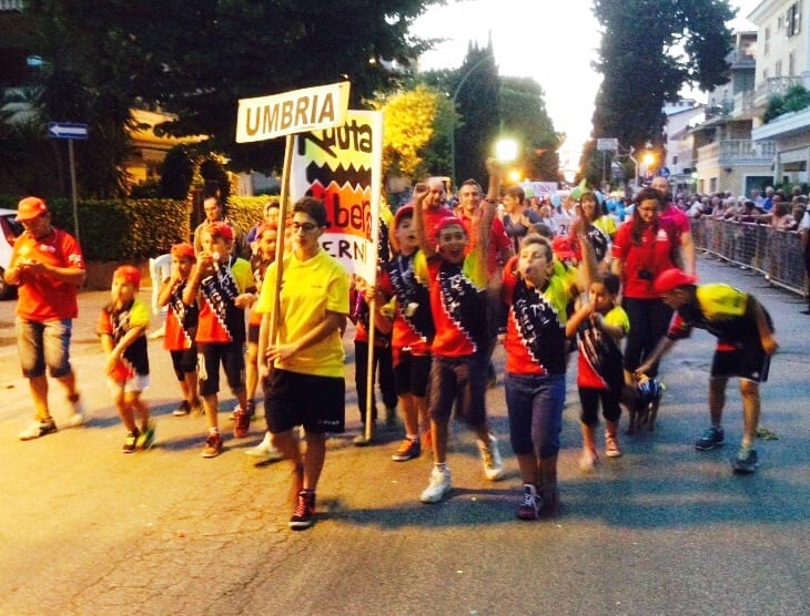 La ‘Ruota Libera Terni’ durante la cerimonia d'apertura