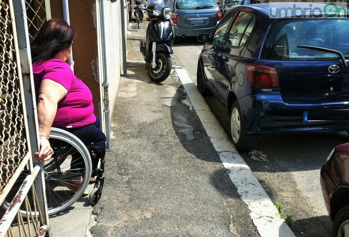 Terni: «Marciapiede barriera insuperabile»