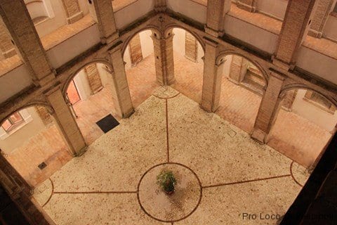 Il Chiostro di Santa Cecilia