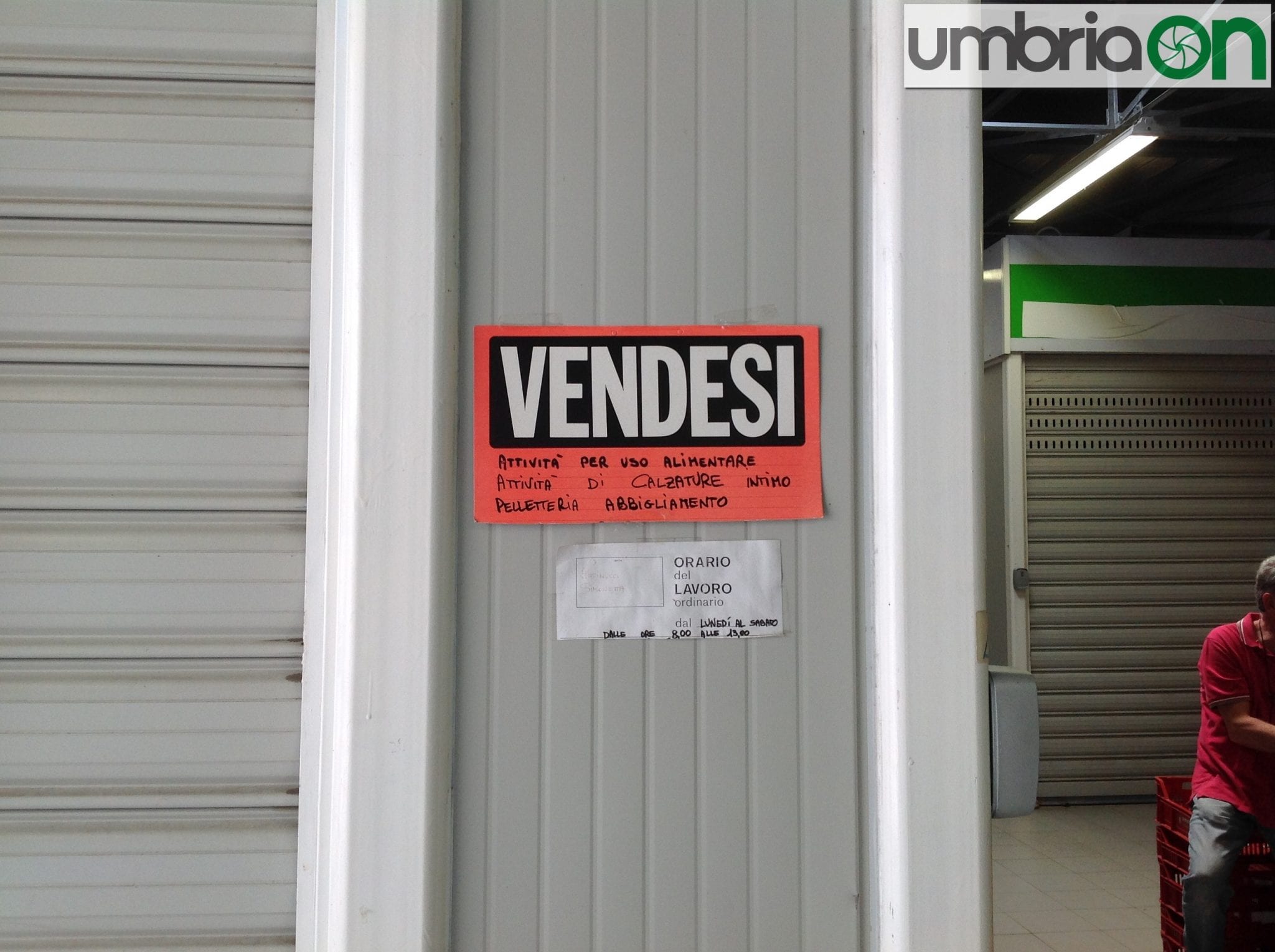 Un cartello all'interno del 'mercato comune'