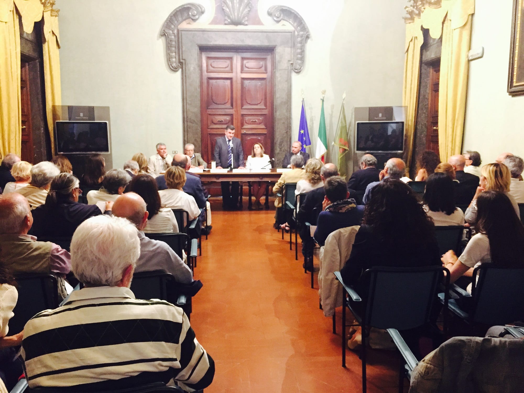 Il salone d'onore del palazzo della Regione