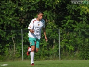 Meccariello terzino sinistro: debutto assoluto da titolare nel ruolo