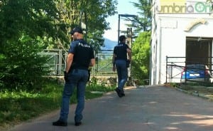 Controlli anti droga al parco Ciaurro, polizia Volante - 3 luglio 2015 (4)