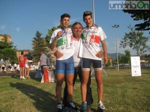 Alessio Rossi con l'allenatore Paolo Maggi e Vincenzo Maiorca