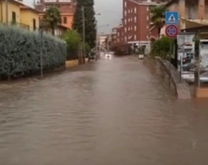 Terni, maltempo: Borgo Rivo allagato