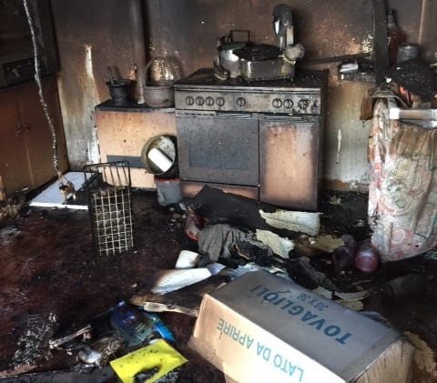 Assisi, a fuoco struttura in lamiera