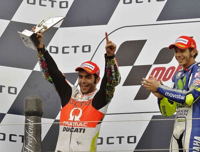 Petrucci sul podio con Rossi a Silverstone nel 2015