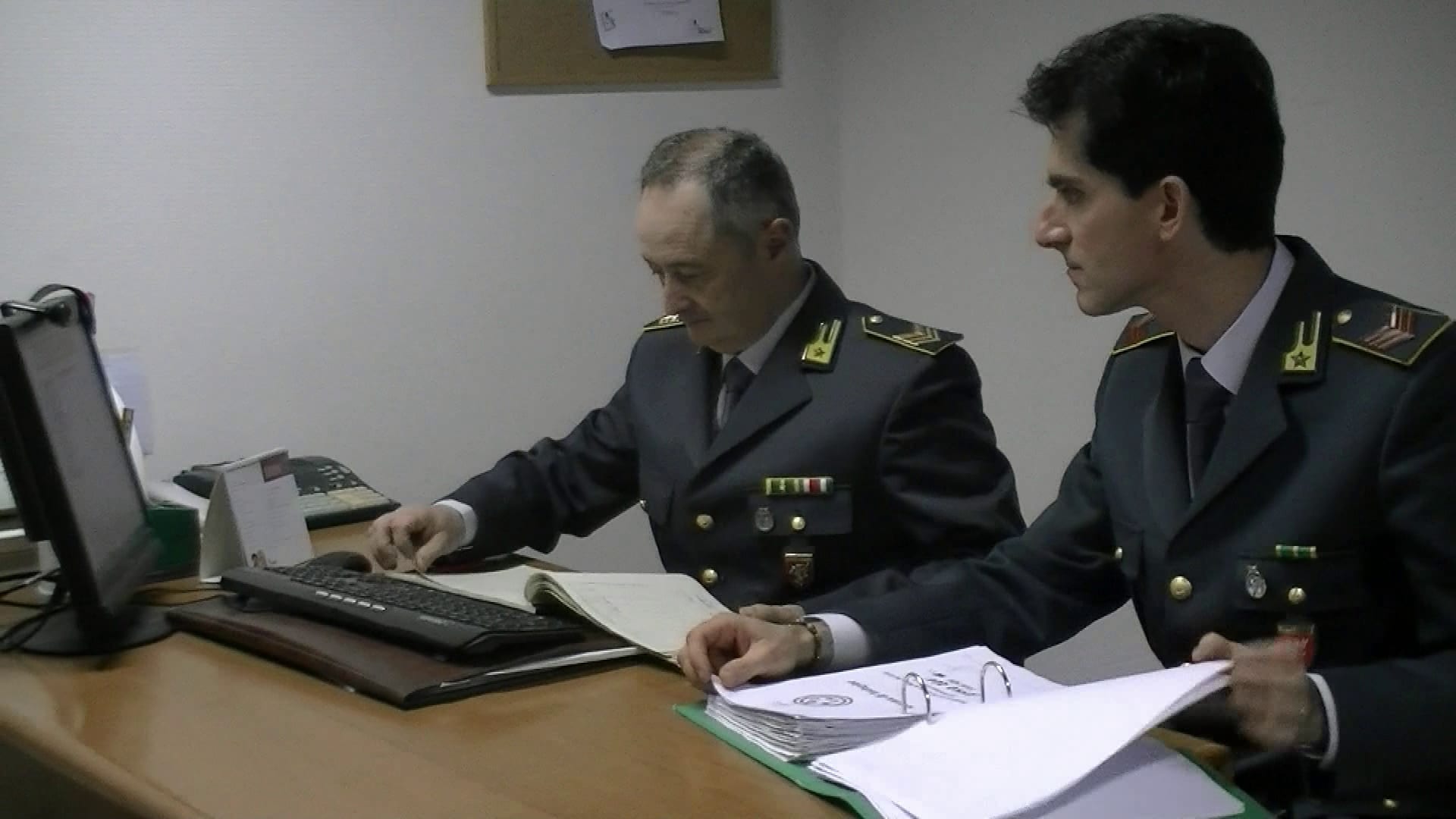 Finanzieri al lavoro