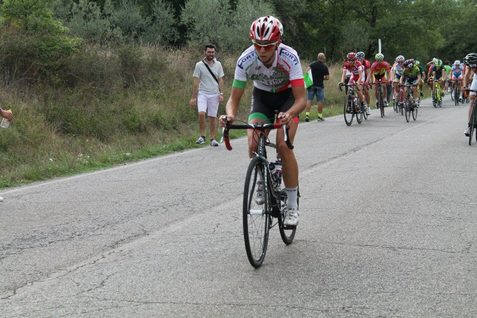 Ciclismo, ad Arezzo attacco ternano