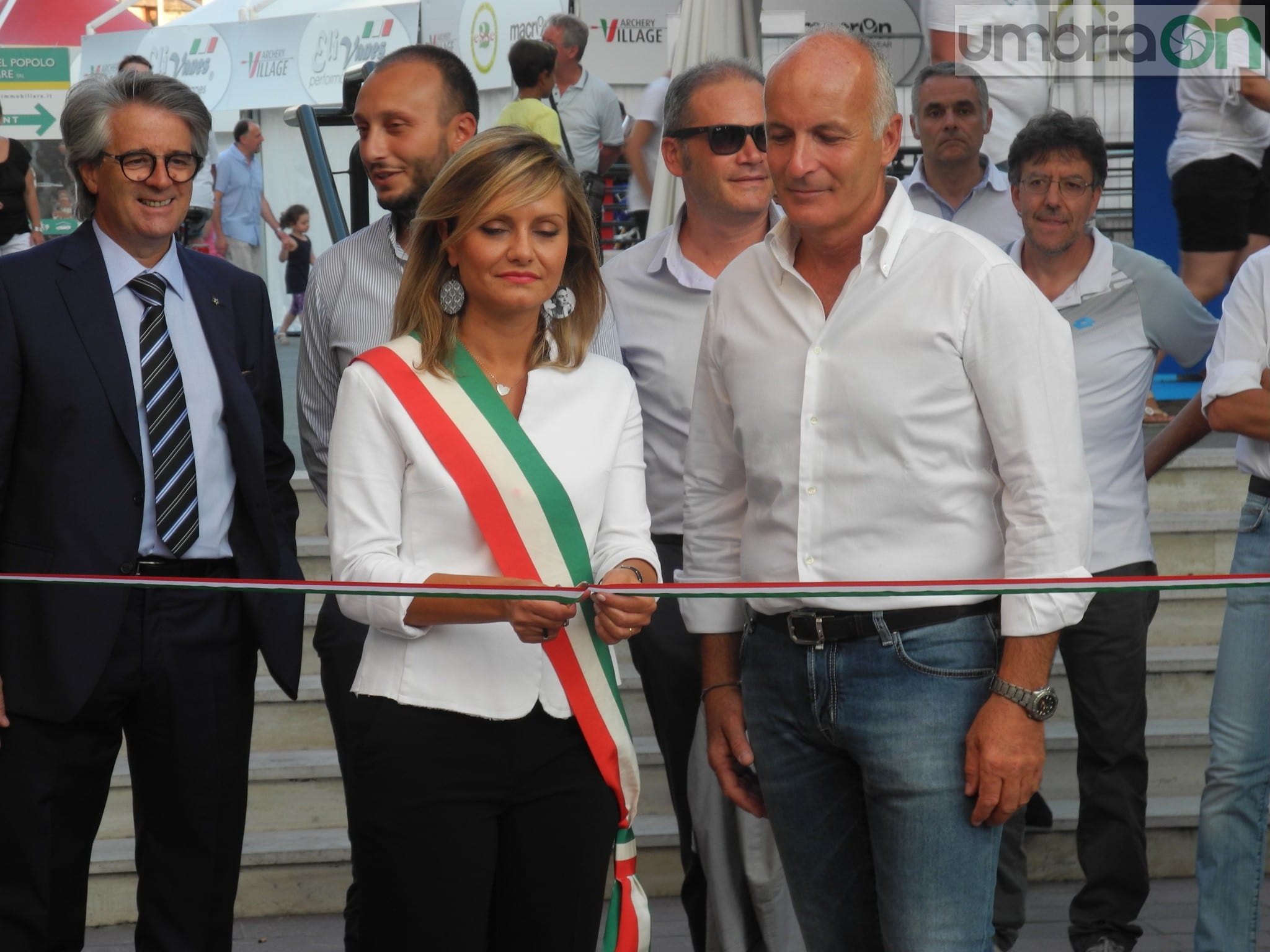 Il taglio del nastro