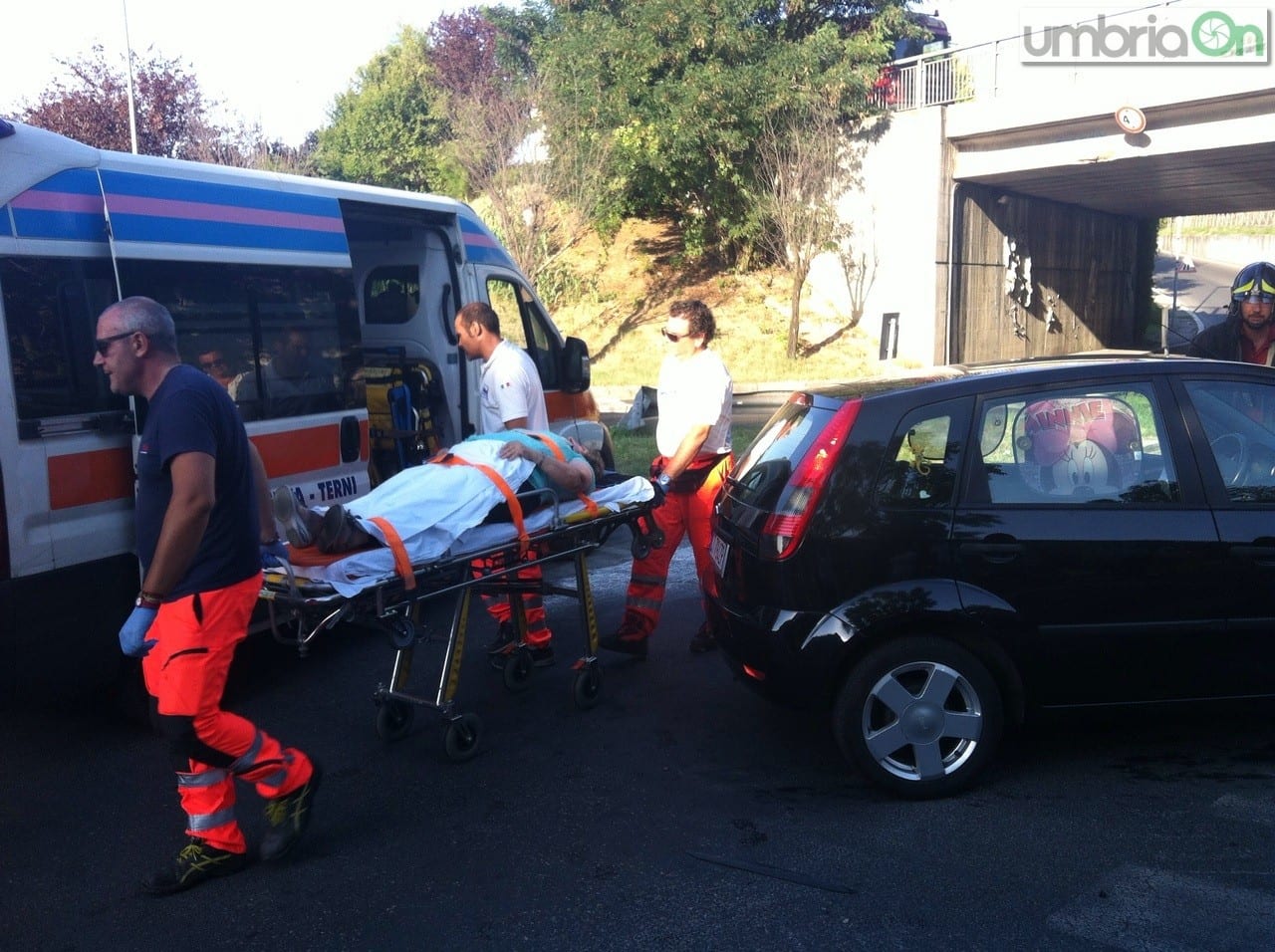 Terni, scontro tra auto: due in ospedale